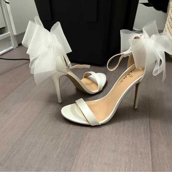 Lulus White Heels with Bow Accent - Picture 5 of 6